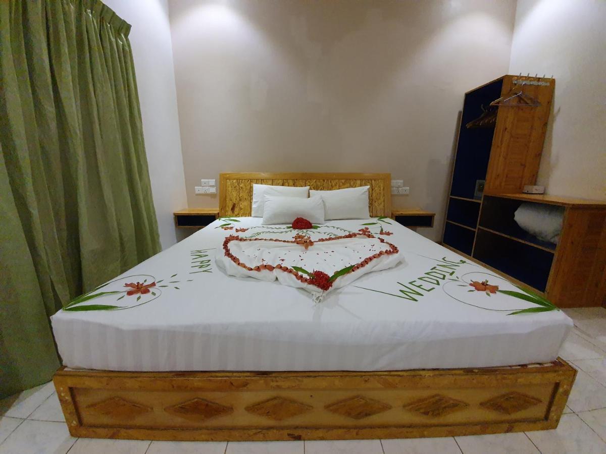 Veli Beach Inn Mathiveri Exterior photo