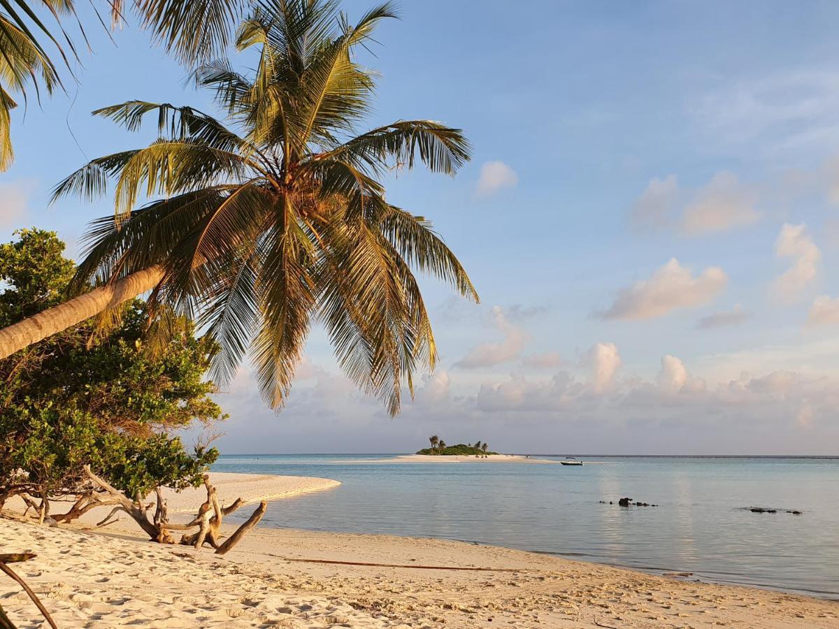 Veli Beach Inn Mathiveri Exterior photo
