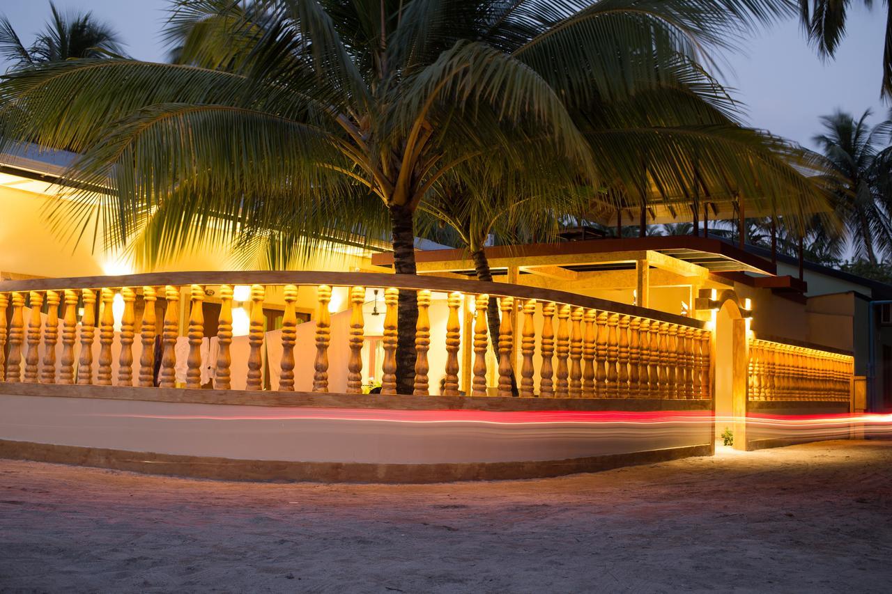 Veli Beach Inn Mathiveri Exterior photo