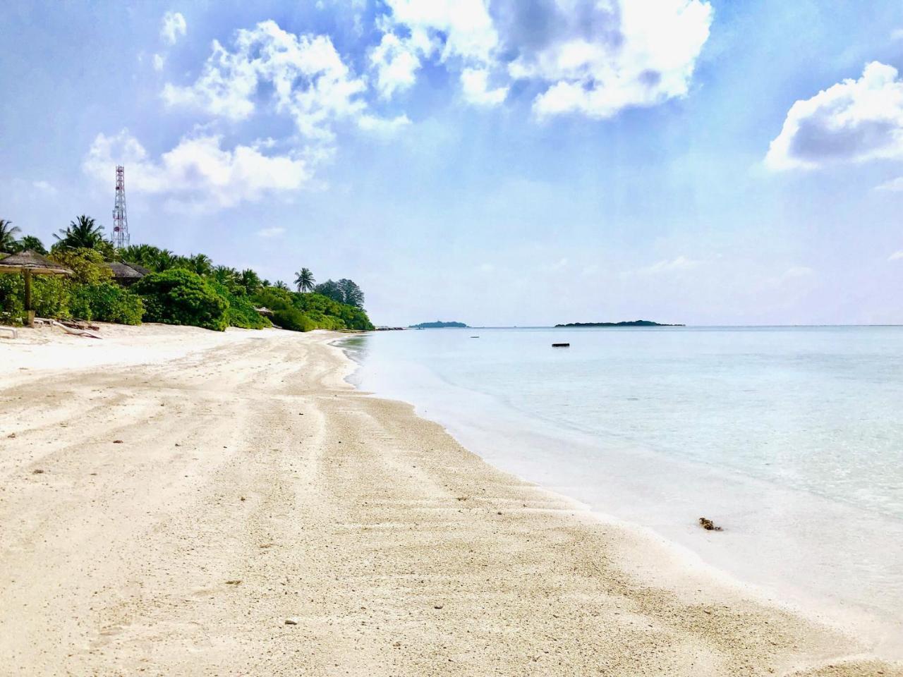 Veli Beach Inn Mathiveri Exterior photo